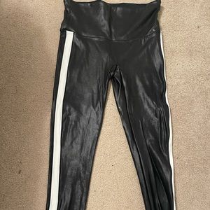 Spank leggings black with white stripe down sides